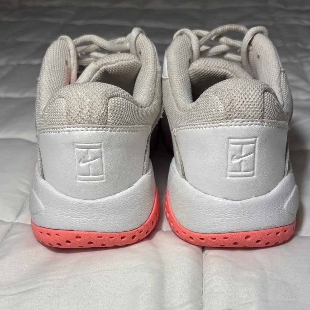 Nike Court Lite 2 White Sneakers with Pink Soles